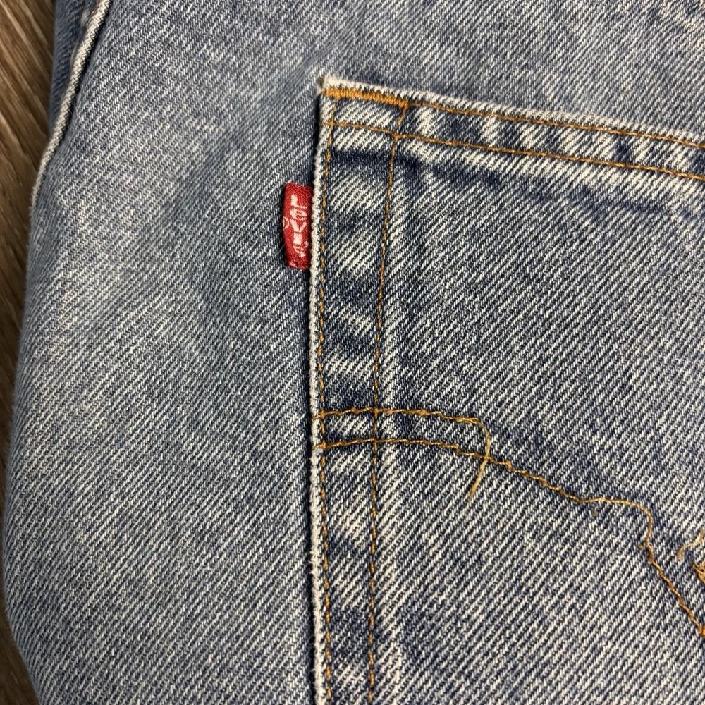 Levi's 550 Vtg 2000 Men's Jeans 34x34 (fits 32x34) Relaxed Lt Blue Stonewash Y2K
